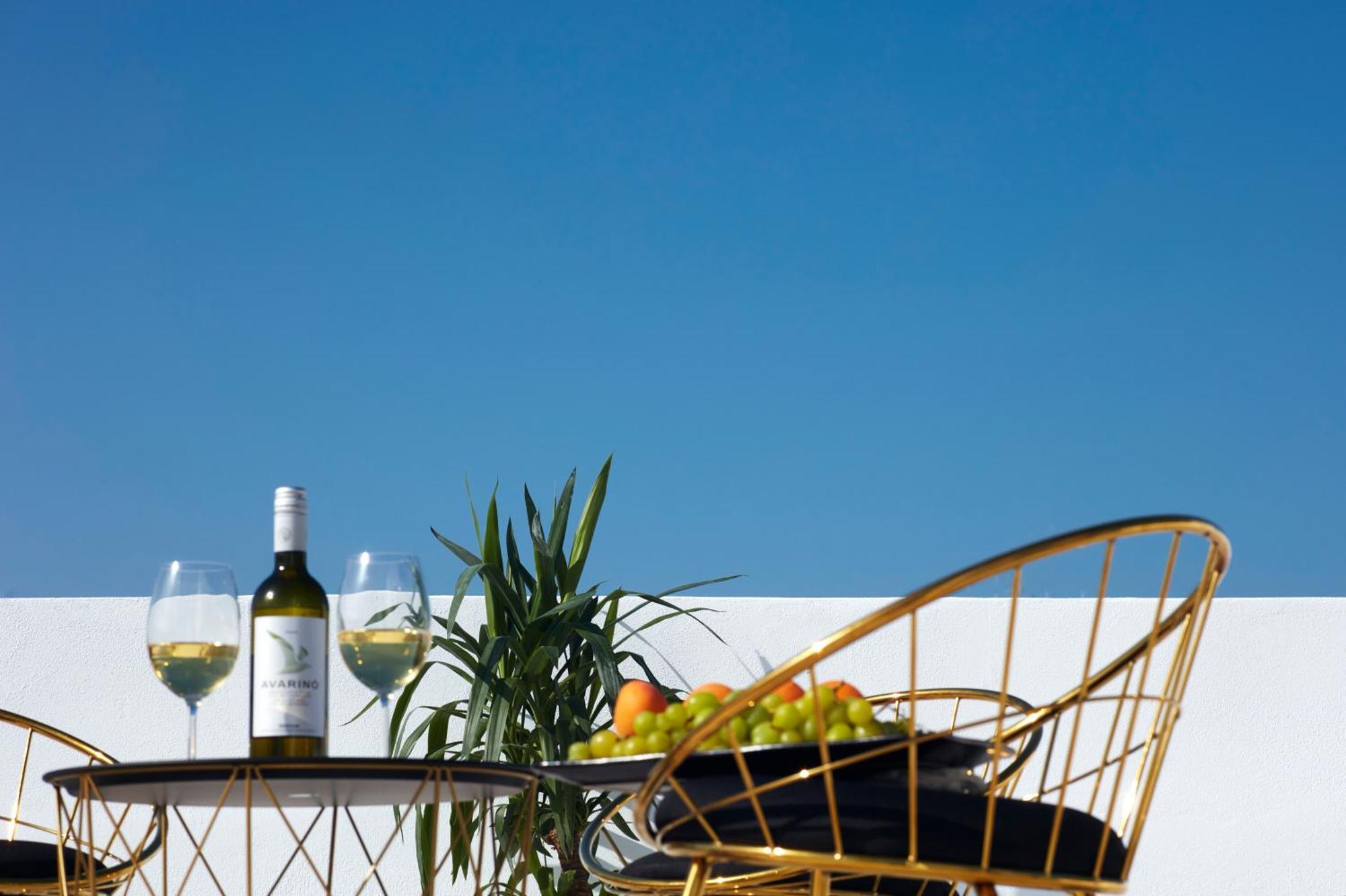 Atlas Suites Skiathos Town Exterior photo