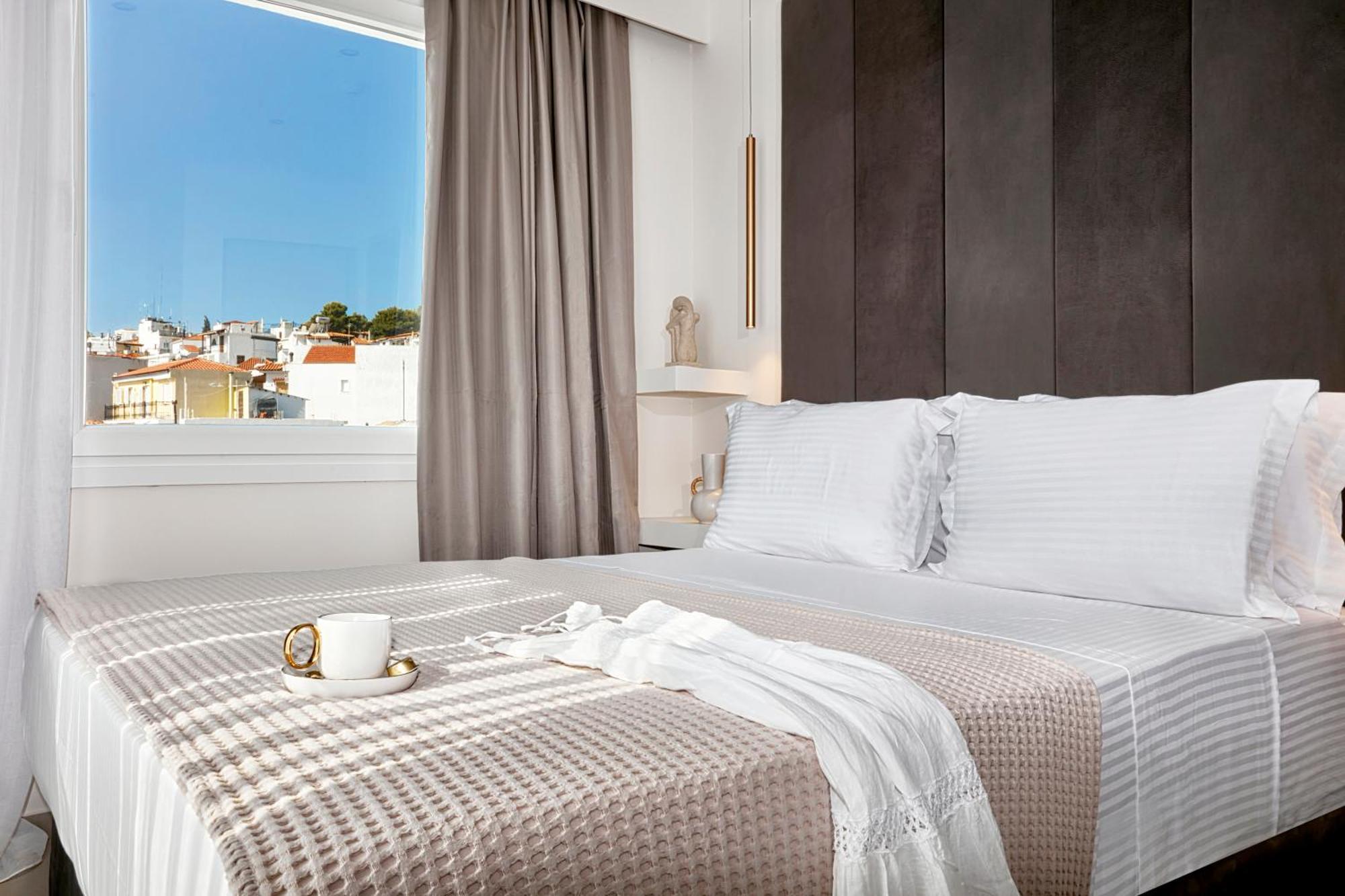 Atlas Suites Skiathos Town Exterior photo