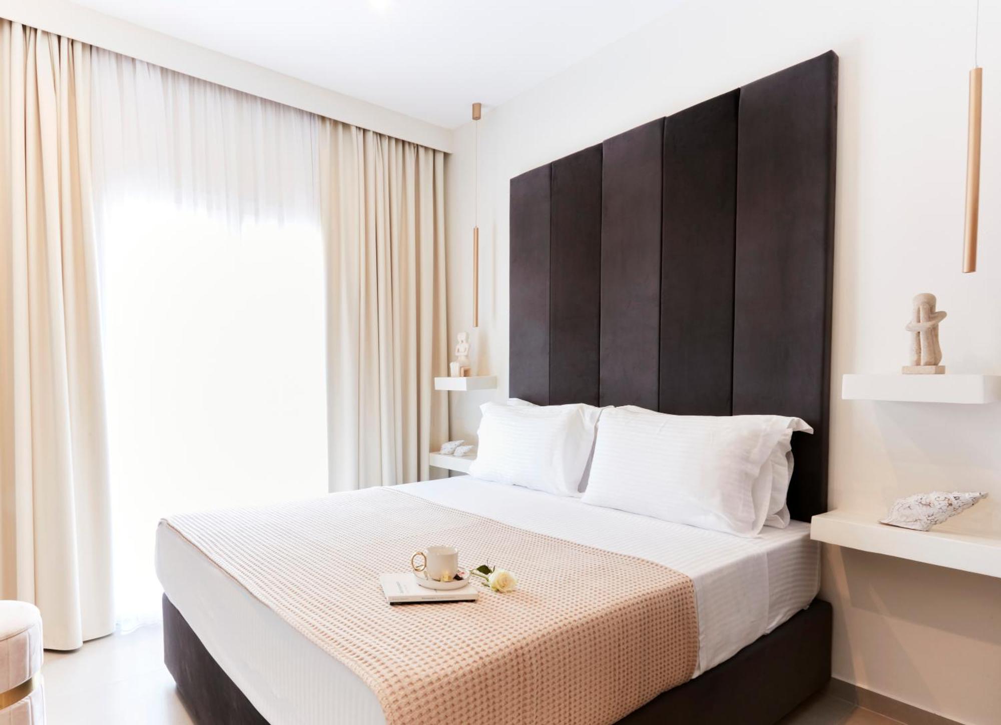 Atlas Suites Skiathos Town Exterior photo