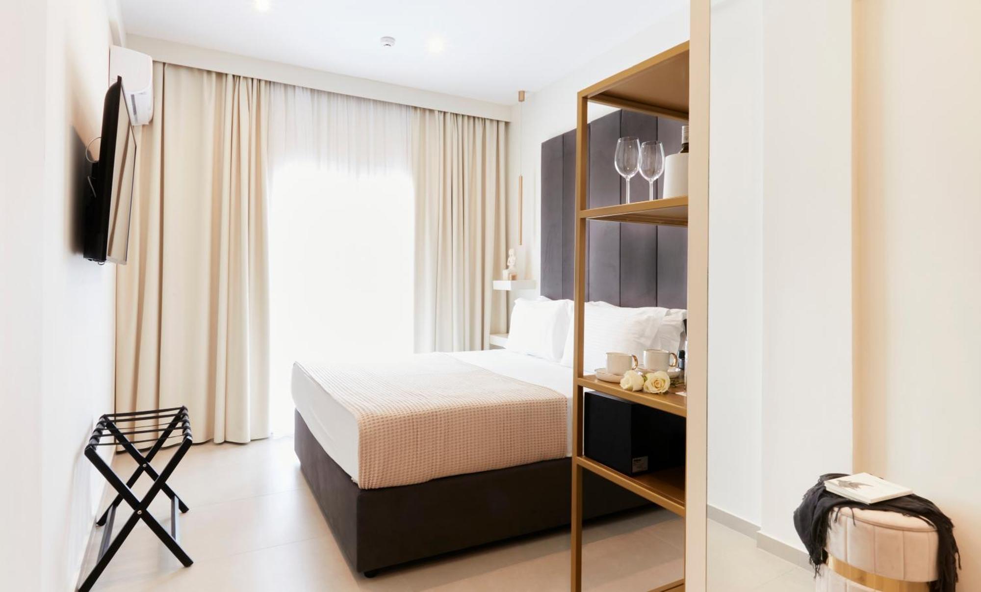 Atlas Suites Skiathos Town Exterior photo